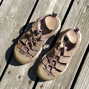 Keen Women's Sandals in Brown and Cream